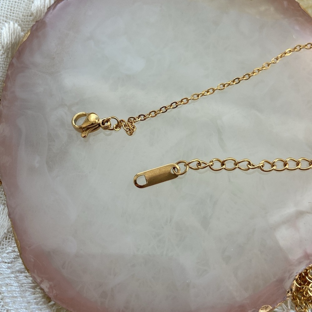 Dainty Hammered COIN Necklace | GOLD Stainless‎ Steel Mini Pendant - Picture 4 of 7